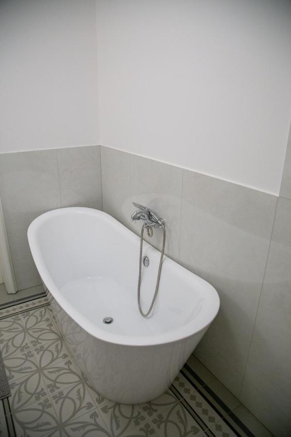 Velky 3-Izbovy Apartman Bratislava-Stare Mesto Eksteriør bilde
